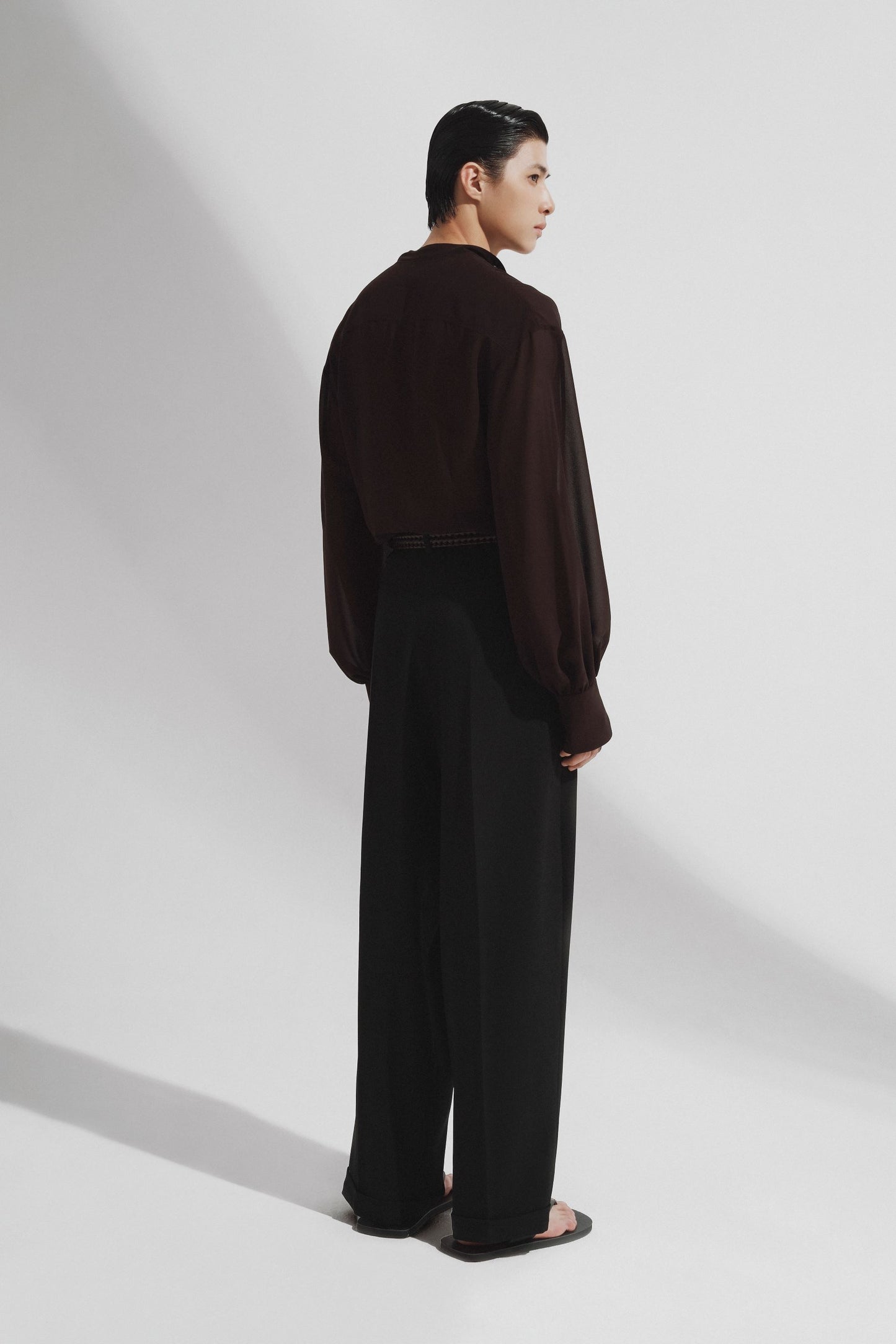 black-silk-linen-dart-pleated-curved-leg-pants-fortythree