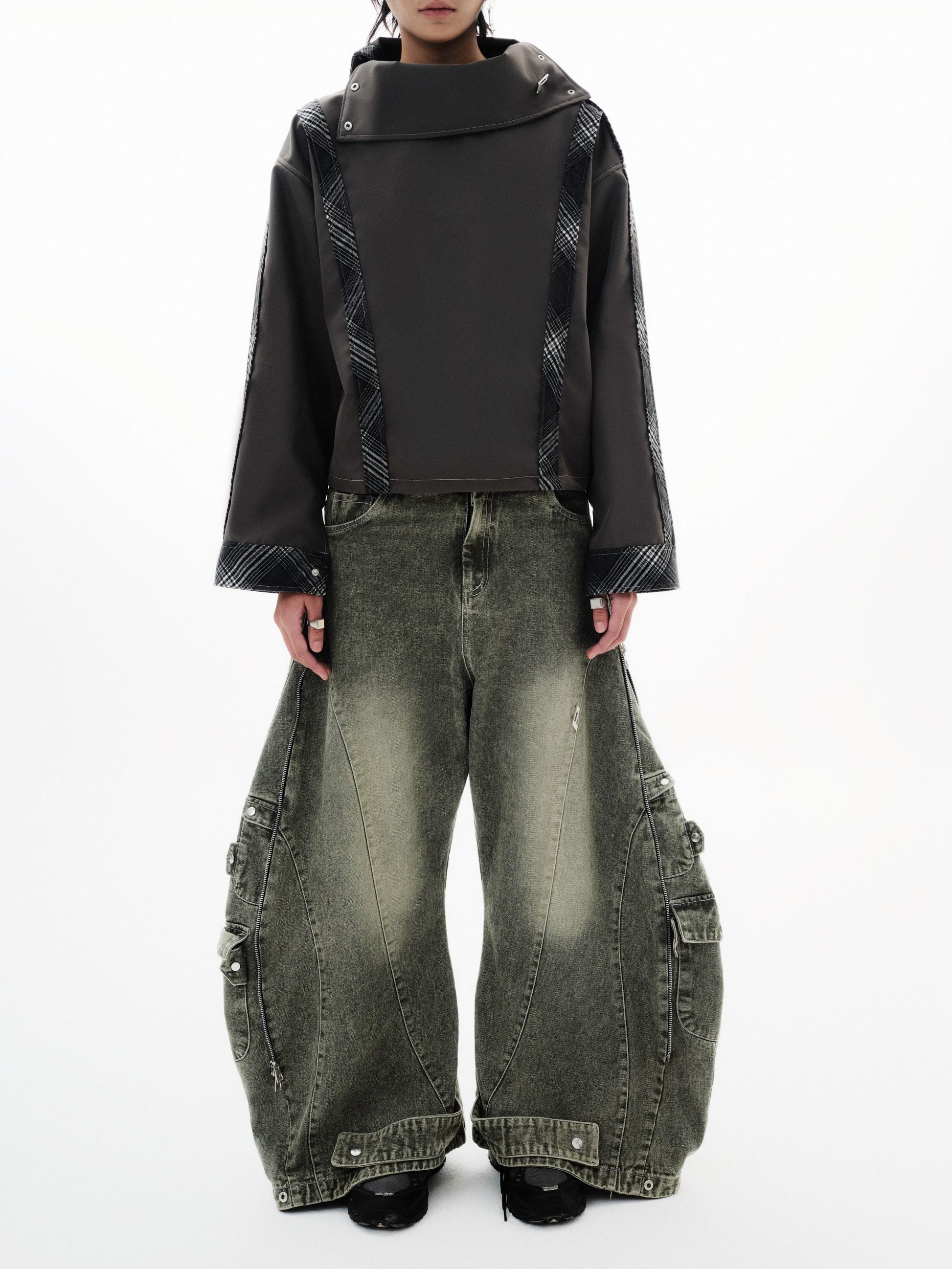 p-washed-denim-transformable-jean-green-THEPRSN