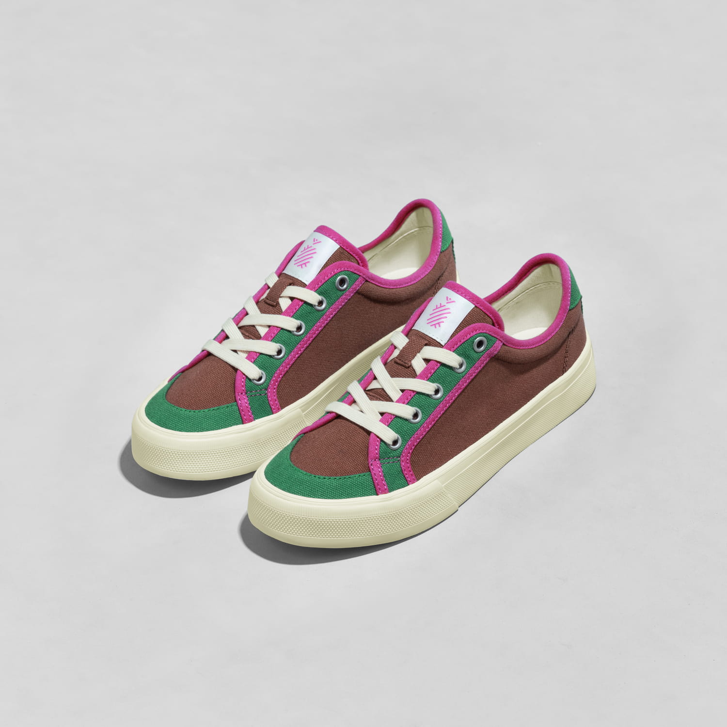 urbas-retrospective-low-top-the-woods ananas astoud