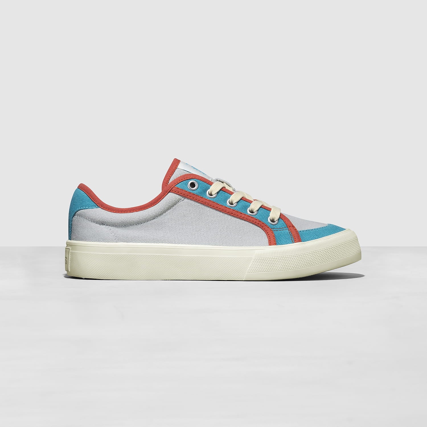 urbas-retrospective-low-top-popular blue ananas astoud