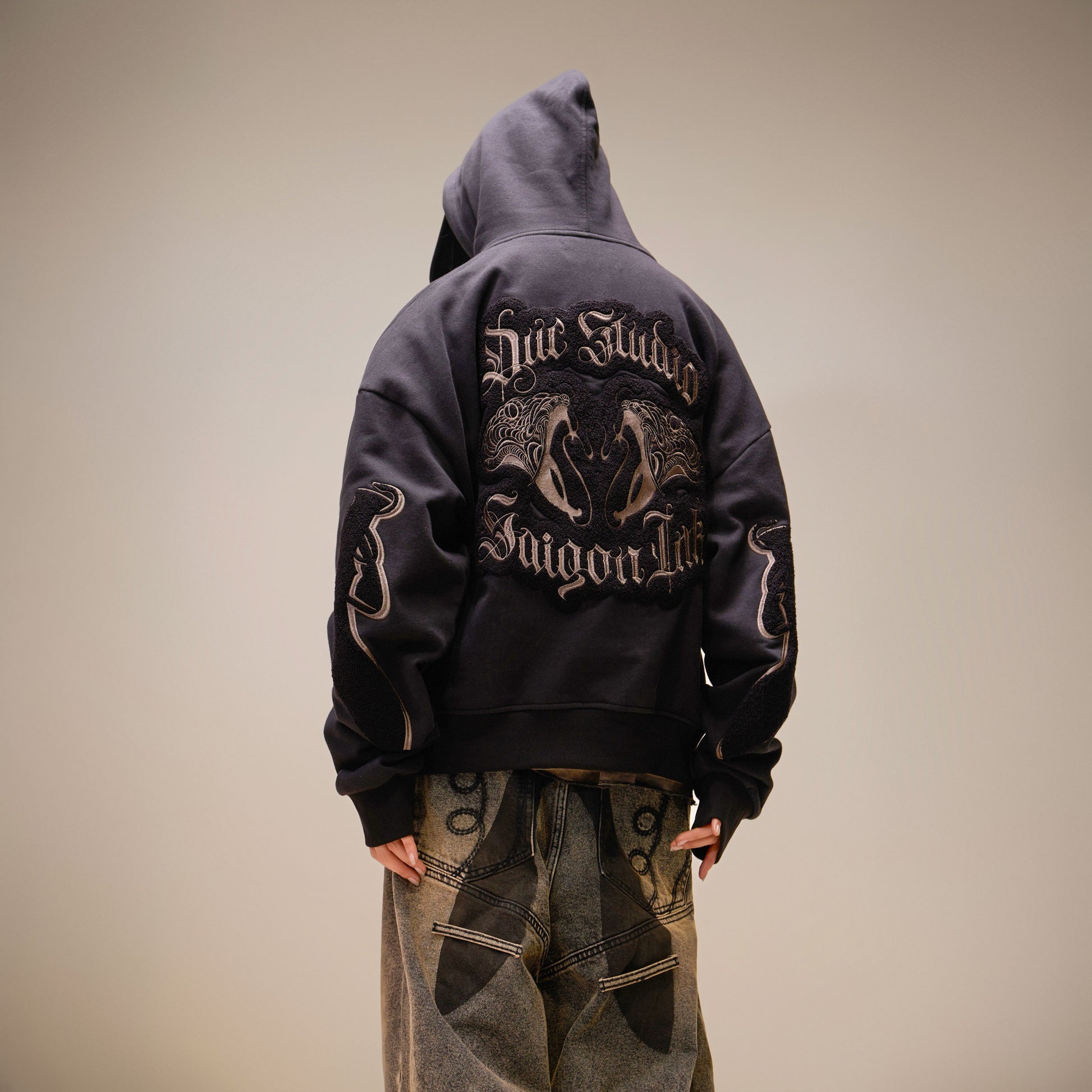 the-gangster-pullover-hoodie ducstudio astoud