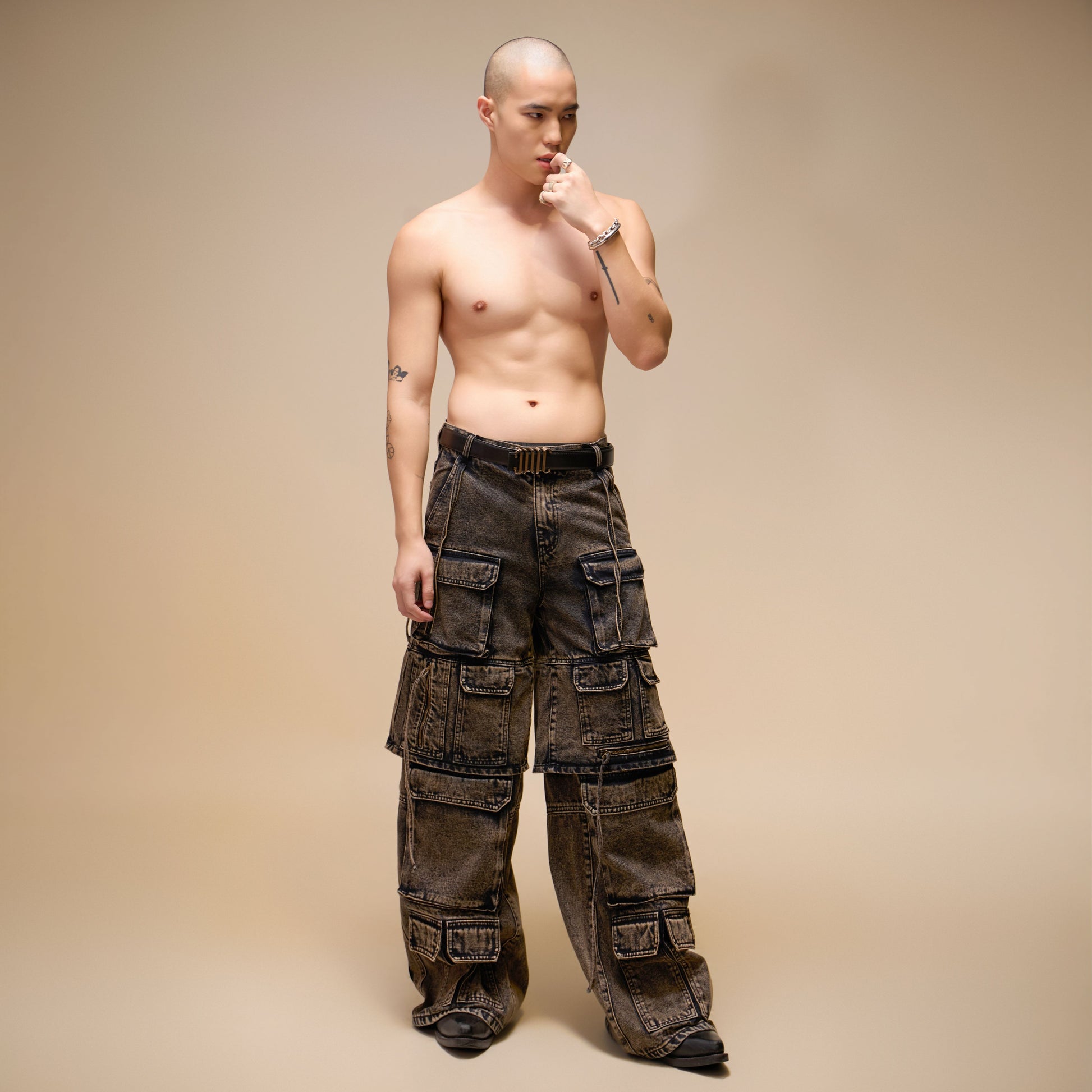 two-in-one-style-cargo-pants ducstudio astoud