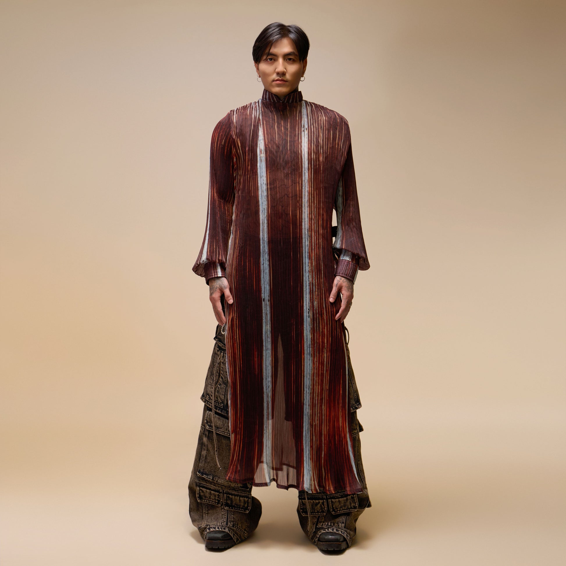 meta-roof-inspired-pleated-ao-dai ducstudio astoud