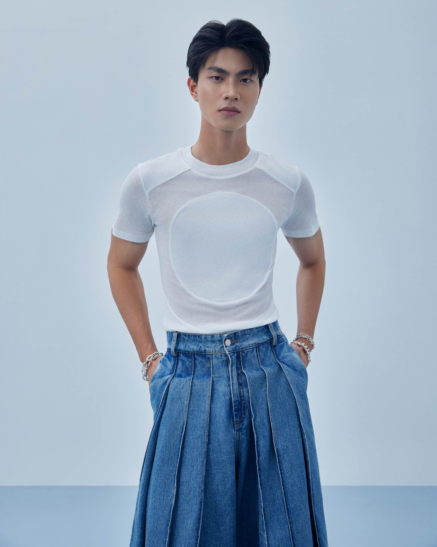 PLEATED JEANS