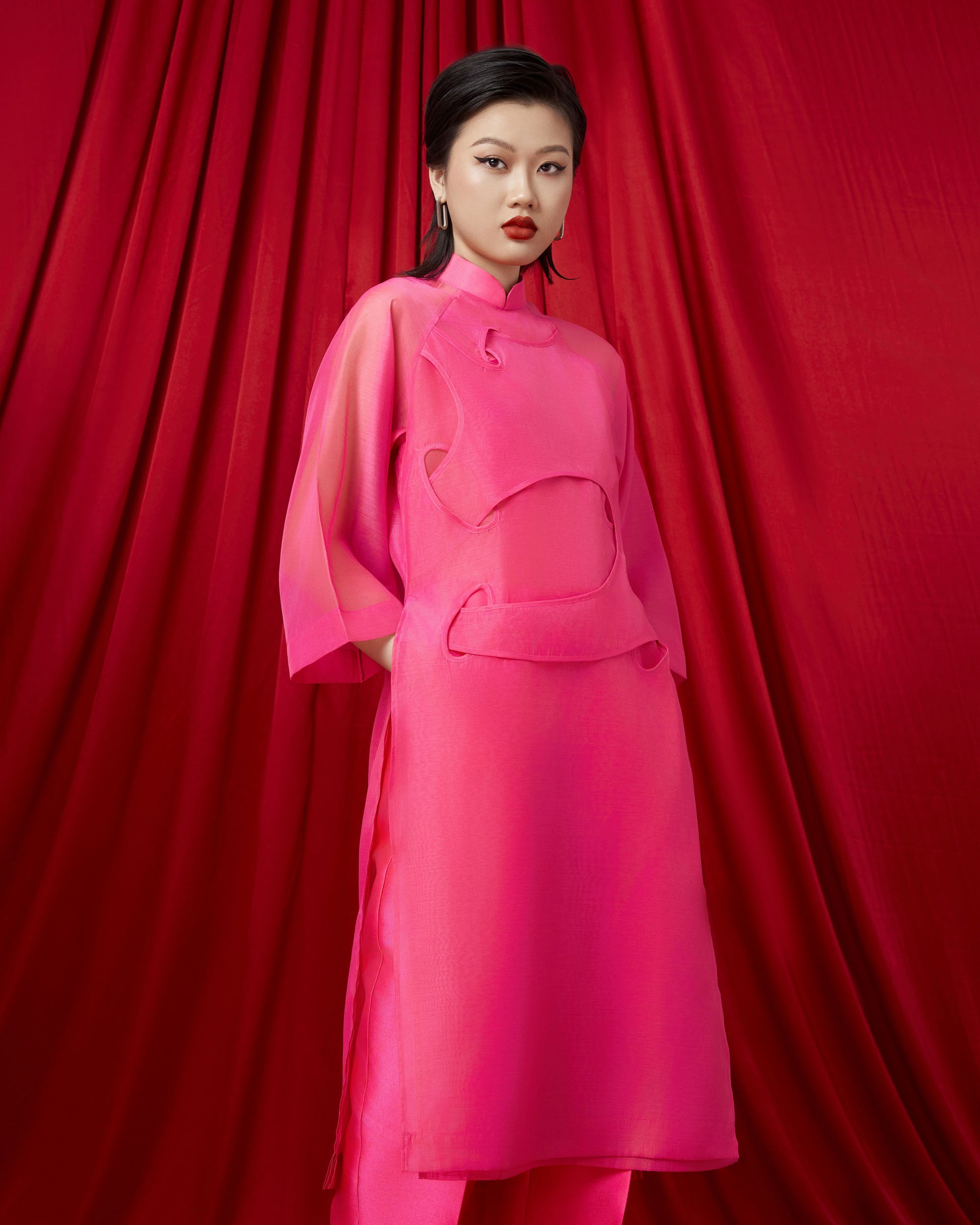 luon-vOng-ao-dai-for-women-pink-caostu-ASTOUD